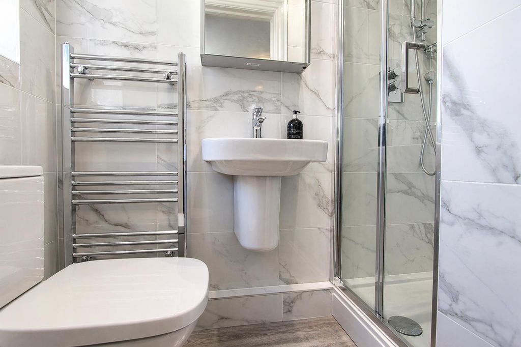 Additional image 18 of 5 bed detached house for saleWellfield Gardens, Carshalton Beeches SM5