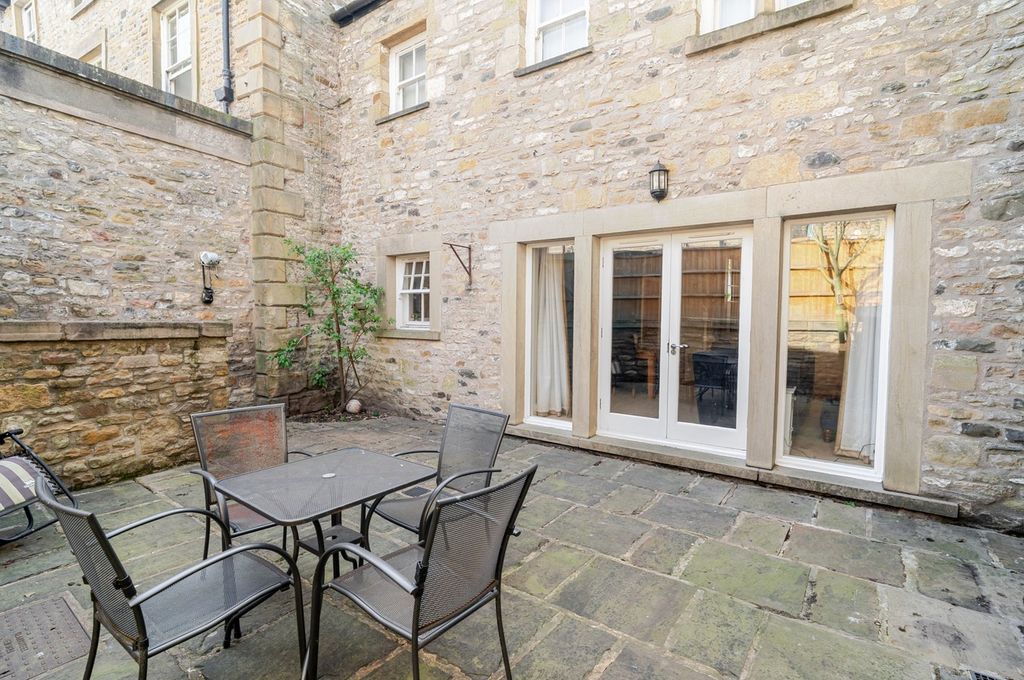 Additional image 15 of 2 bed flat for saleRoyal House, Apartment 9, New Road, Kirkby Lonsdale, Carnforth LA6