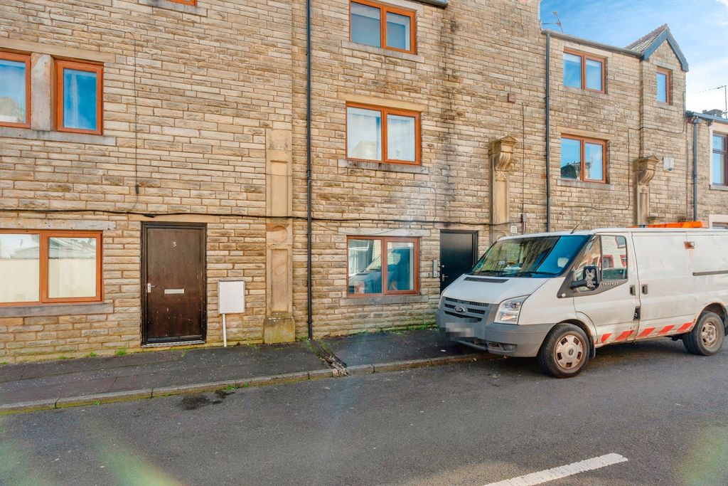 2 bed flat for saleAllendale Street, Burnley, Lancashire BB12