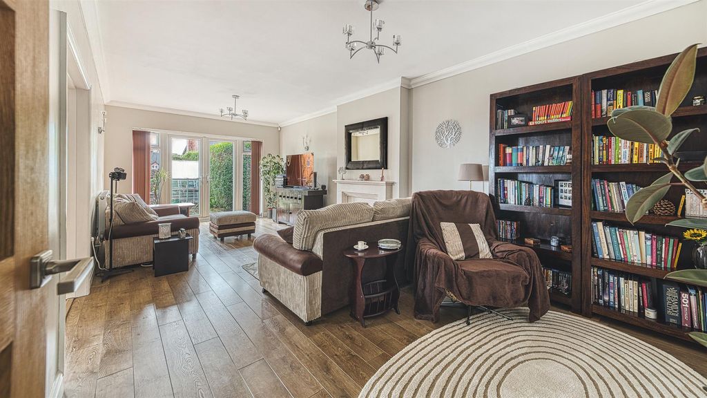 Additional image 9 of 5 bed detached house for saleBeamhill Road, Stretton, Burton-On-Trent DE13