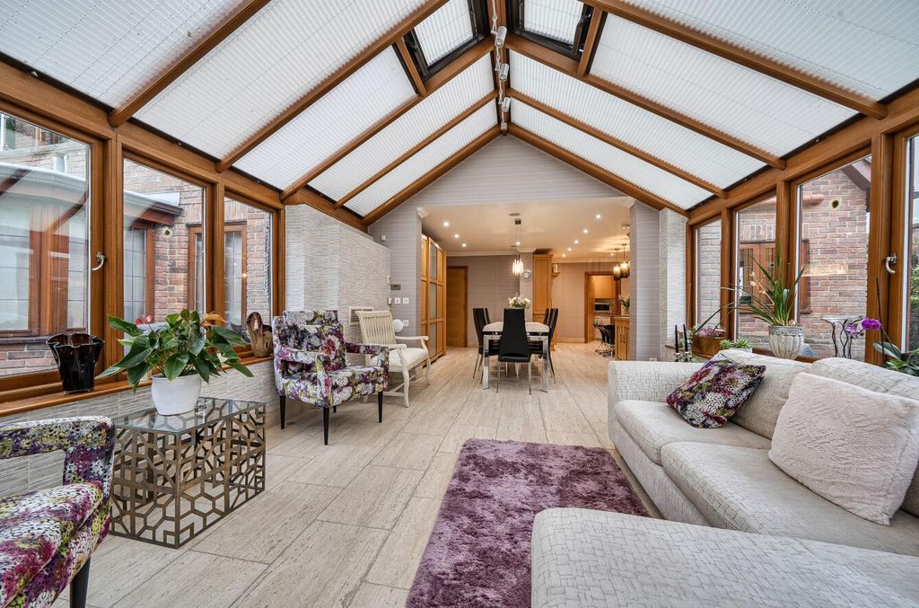 Additional image 5 of 5 bed detached house for saleProwse Avenue, Bushey Heath, Bushey WD23