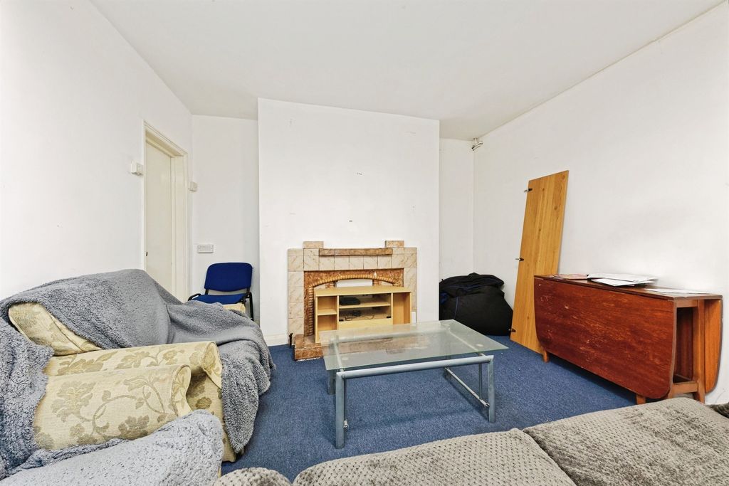 Additional image 2 of 17 bed detached house for saleWhitstable Road, Canterbury CT2