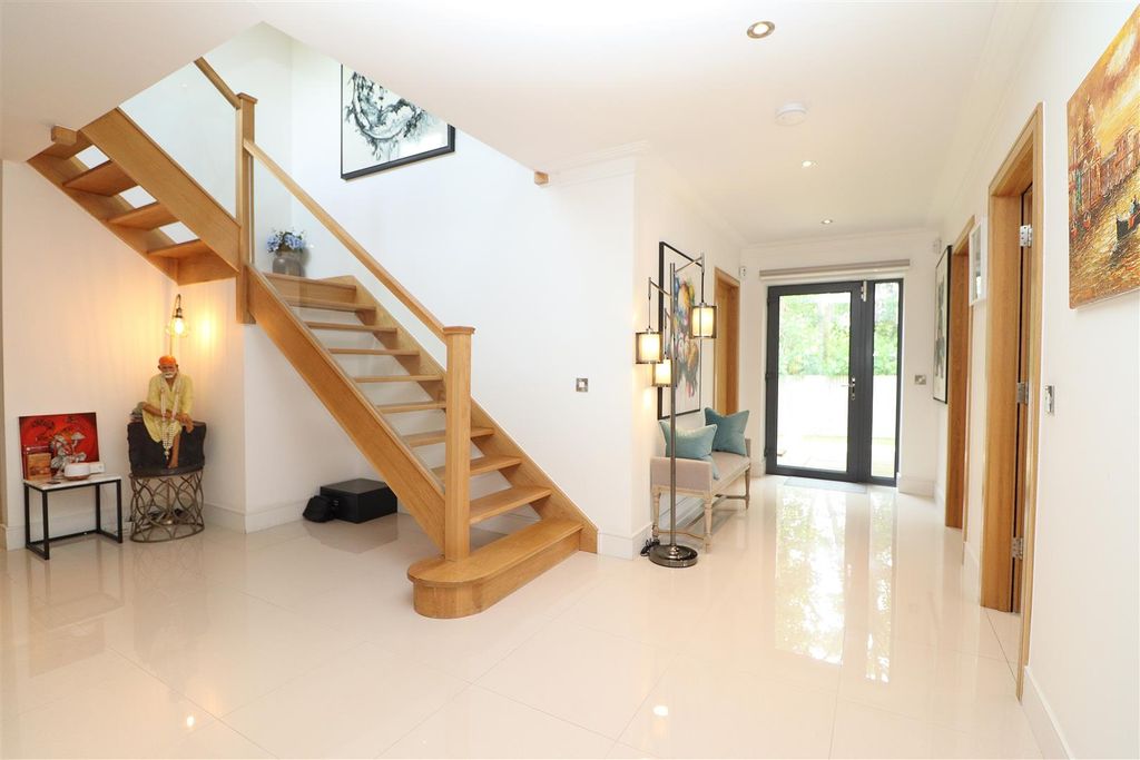 Additional image 11 of 4 bed detached house for saleSandy Lane, Bushey WD23