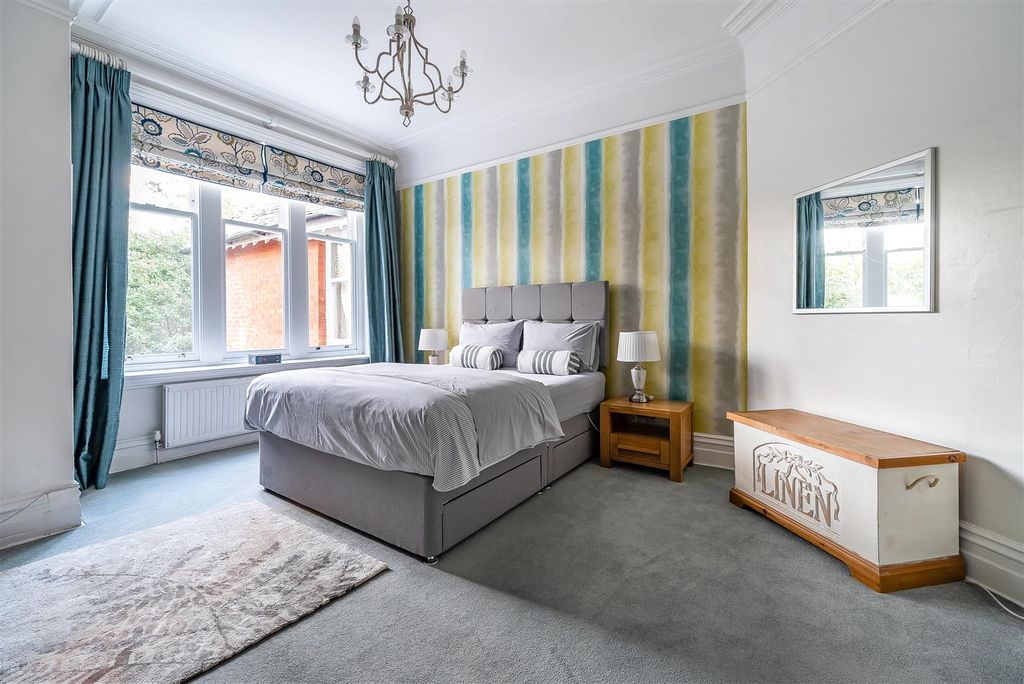 Additional image 6 of 3 bed flat for saleChurch Hill, Camberley GU15