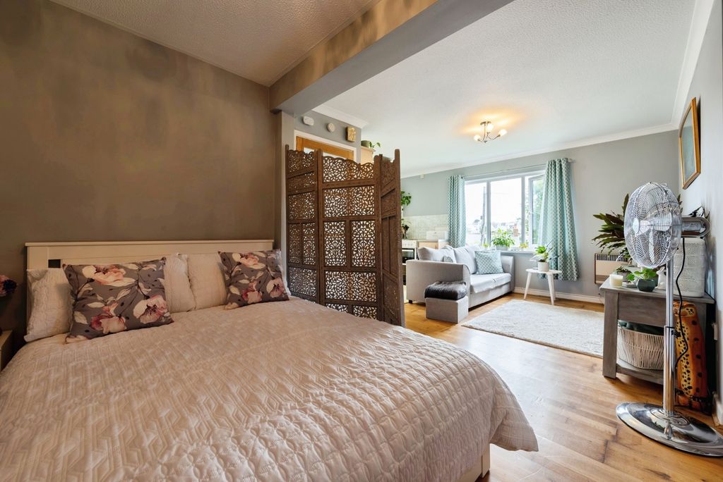 Additional image 9 of 1 bed flat for saleFernleigh Gardens, Wadebridge, Cornwall PL27