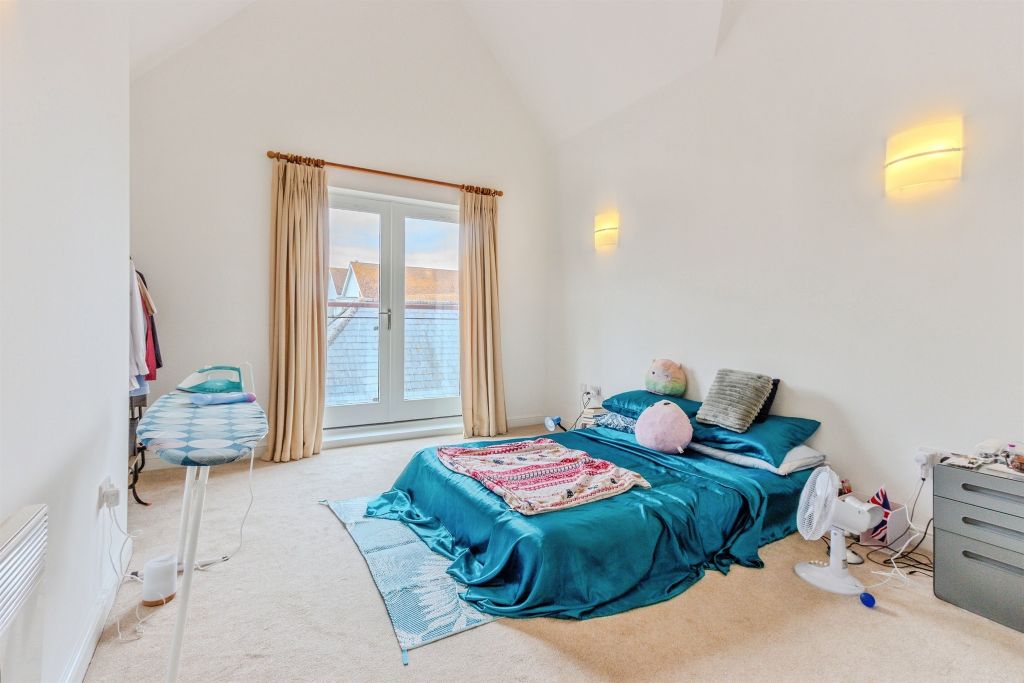 Additional image 10 of 4 bed penthouse for saleGreat Stour Mews, Canterbury CT1