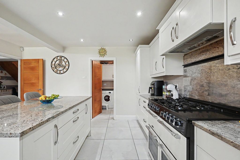 Additional image 10 of 4 bed detached house for saleWoodlands, Walderslade Woods, Chatham ME5