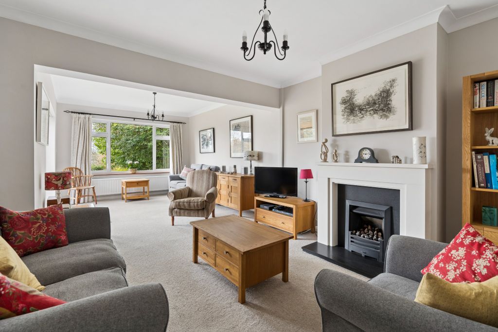 Additional image 3 of 5 bed detached house for saleManor Way, Chesham HP5