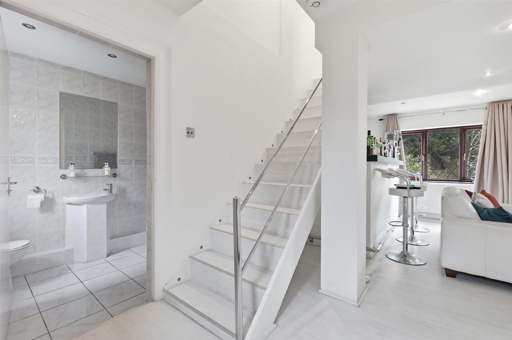 Additional image 22 of 6 bed detached house for saleBromley Lane, Chislehurst BR7