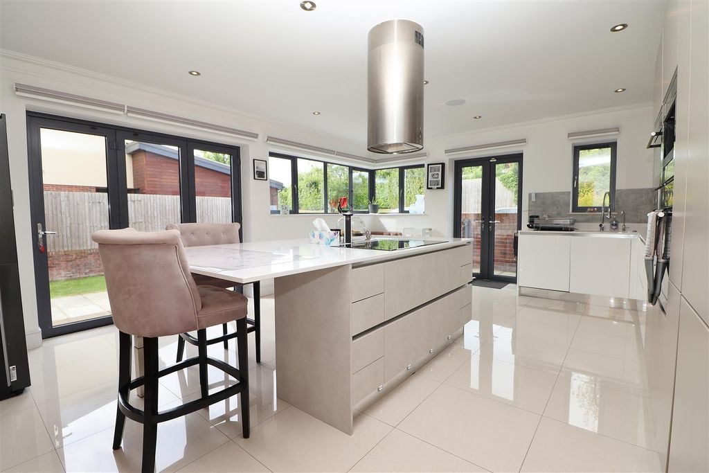 Additional image 8 of 4 bed detached house for saleSandy Lane, Bushey WD23