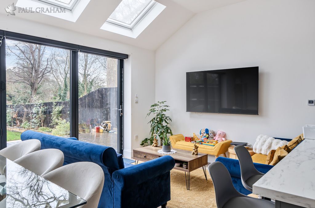 Additional image 16 of 4 bed semi-detached house for saleTalbot Road, Carshalton SM5