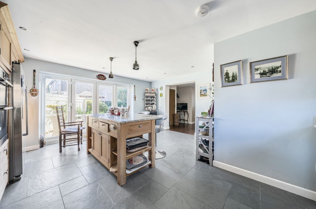 Additional image 4 of 4 bed detached house for saleAshcroft Gardens, Cirencester, Gloucestershire GL7