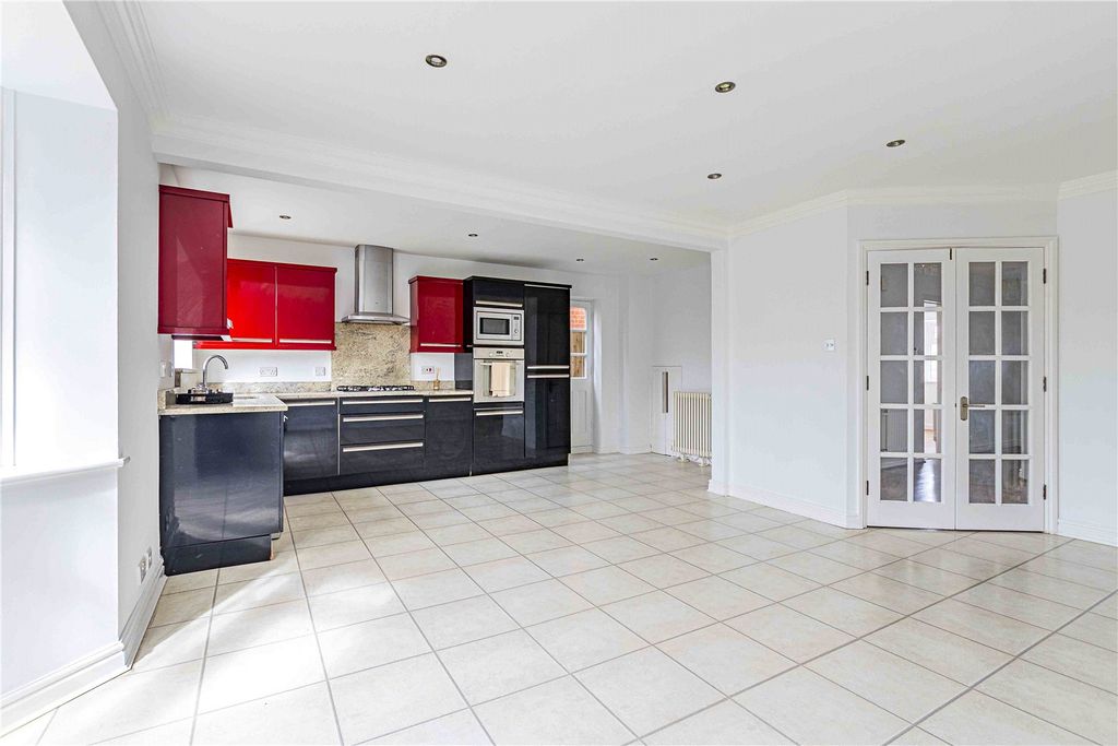 Additional image 20 of 4 bed semi-detached house for saleThe Birches, Bushey, Hertfordshire WD23