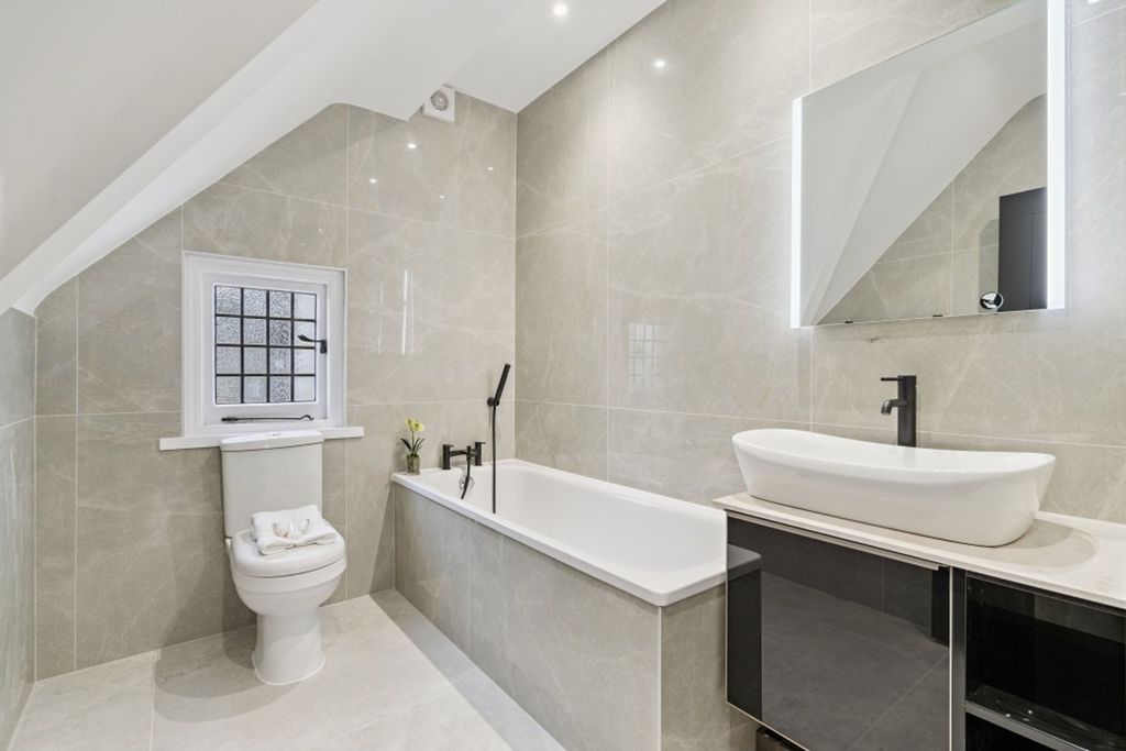Additional image 30 of 5 bed detached house for saleAldenham Road, Bushey WD23