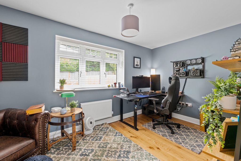 Additional image 10 of 3 bed semi-detached house for saleThe Crescent, Caterham CR3