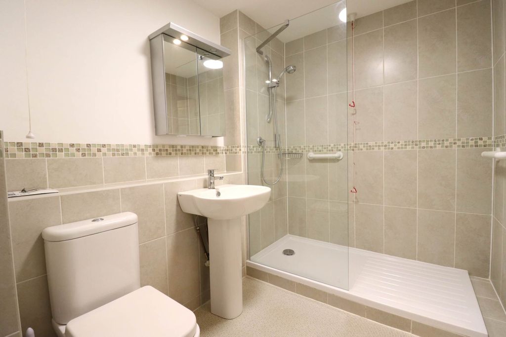 Additional image 6 of 1 bed flat for saleRiver Park, Marlborough SN8