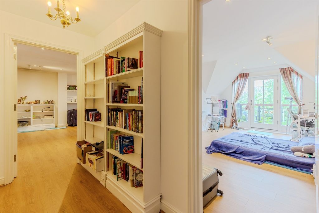 Additional image 9 of 4 bed penthouse for saleGreat Stour Mews, Canterbury CT1