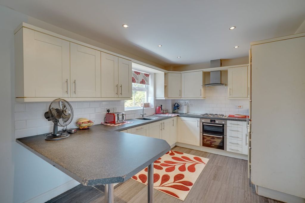Additional image 3 of 4 bed detached house for saleYork Road, Chatteris PE16