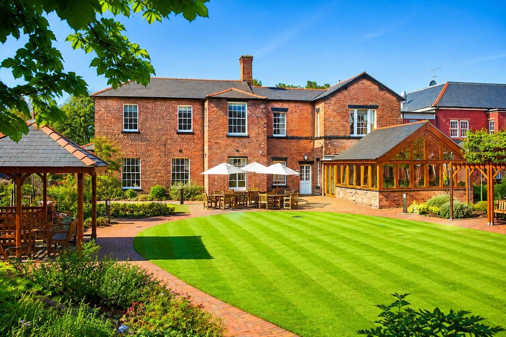 2 bed maisonette for saleBoughton Hall, Chester, Cheshire CH3