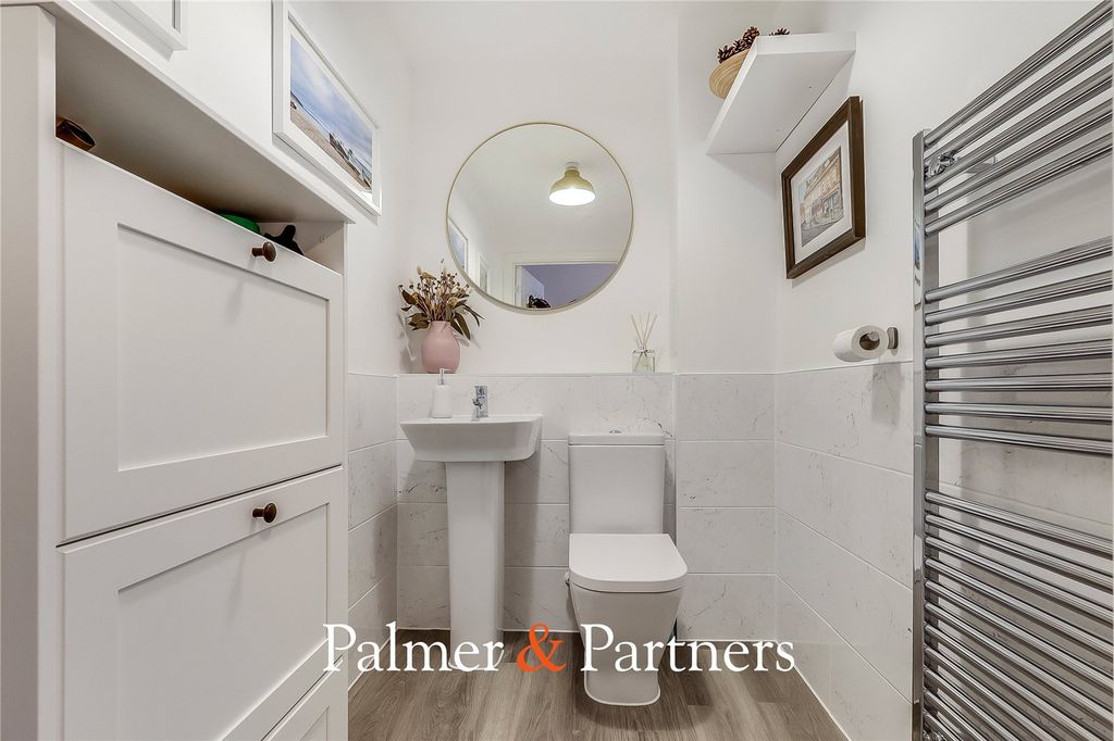 Additional image 7 of 2 bed flat for saleWharf Road, Chelmsford, Essex CM2