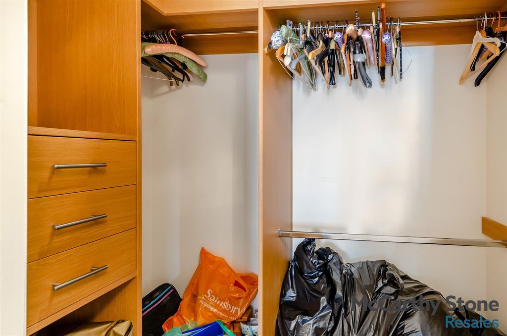 Additional image 12 of 1 bed flat for saleTrinity Road, Chipping Norton, Oxfordshire OX7