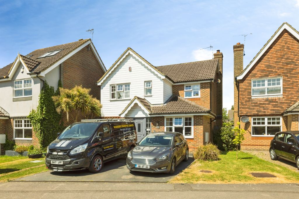 6 bed detached house for saleThe Oaks, Burgess Hill RH15
