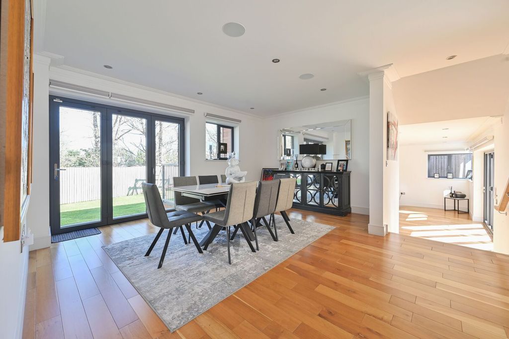 Additional image 6 of 5 bed detached house for saleThe Harlequins, Sandy Lane, Bushey WD23