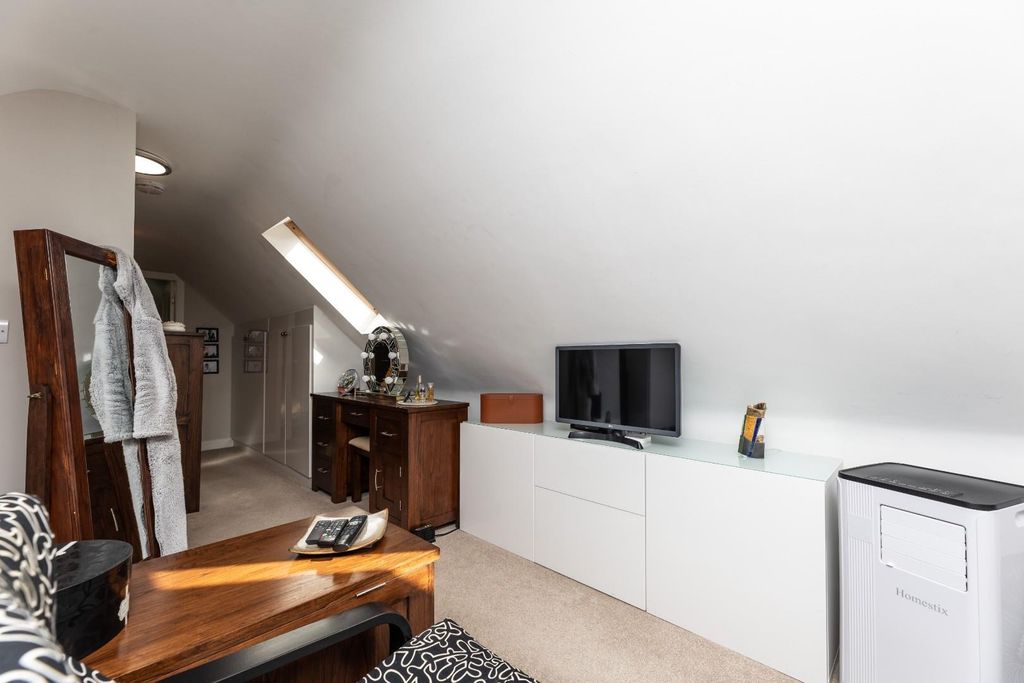 Additional image 12 of 3 bed detached house for saleMiddle Oxford Street, Castleford WF10