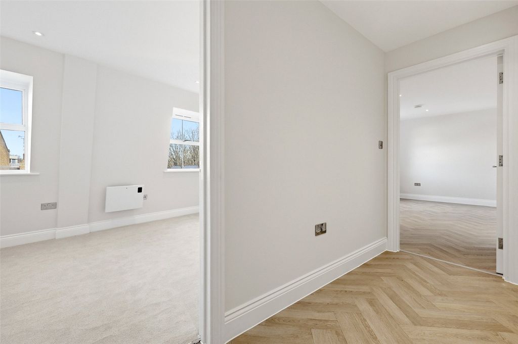 Additional image 5 of 2 bed flat for saleWaterloo Chambers, Waterloo Lane, Chelmsford, Essex CM1