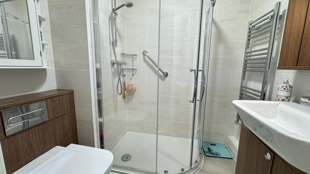 Additional image 10 of 1 bed flat for saleFitzford Lodge 66 Plymouth Road, Tavistock PL19