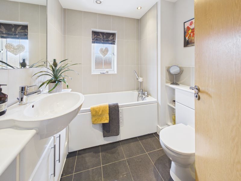 Additional image 15 of 5 bed detached house for saleNewbery Close, Caterham CR3