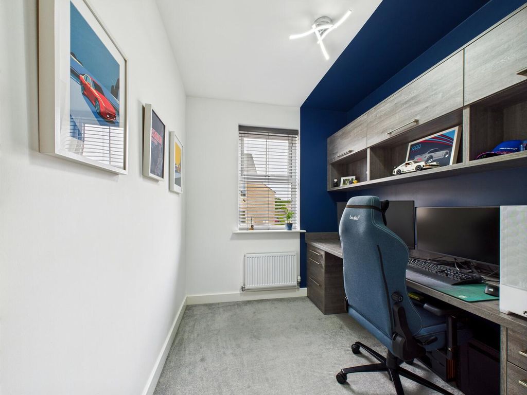 Additional image 17 of 4 bed property for saleHaydock Avenue, Castleford WF10