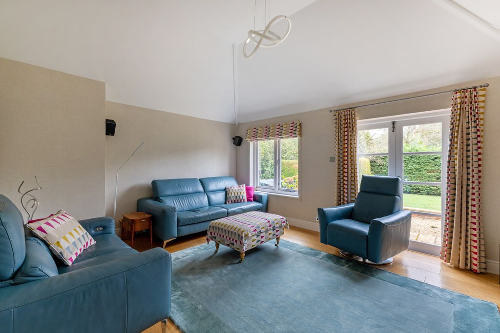 Additional image 4 of 6 bed detached house for saleLondon Road, Camberley GU15