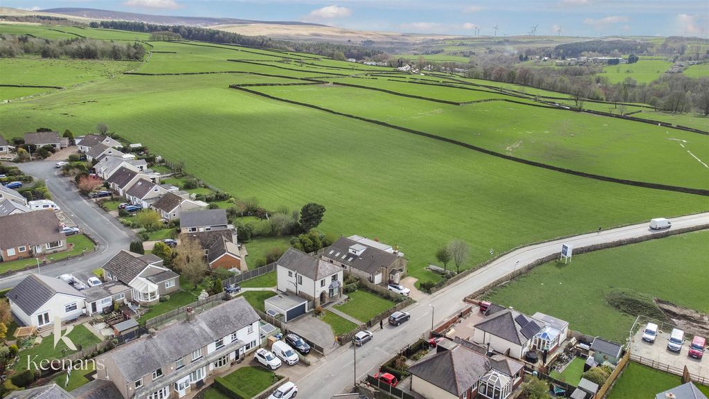 Additional image 2 of 4 bed detached house for saleOrmerod Street, Worsthorne, Burnley BB10