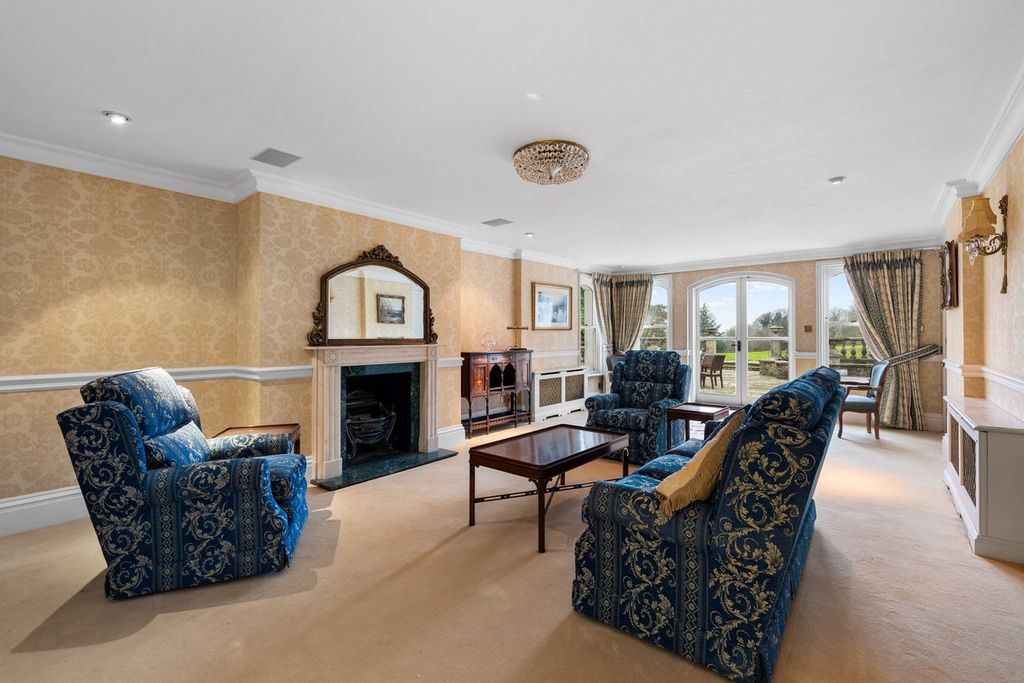 Additional image 36 of 6 bed detached house for saleTupwood Lane, Caterham CR3