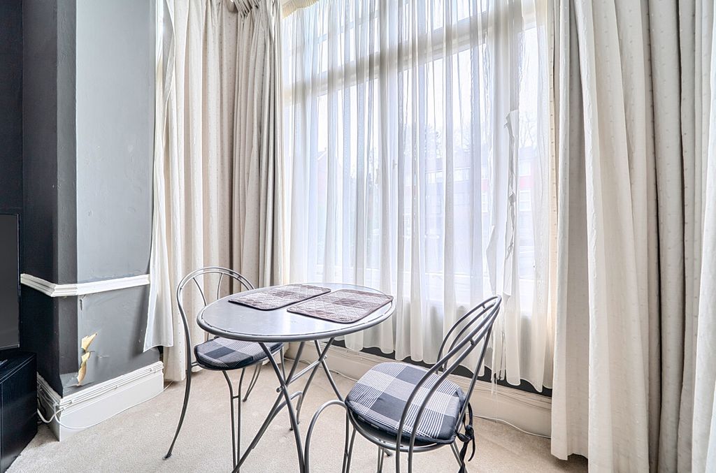 Additional image 13 of 1 bed flat for saleLower Camden, Chislehurst, Kent BR7