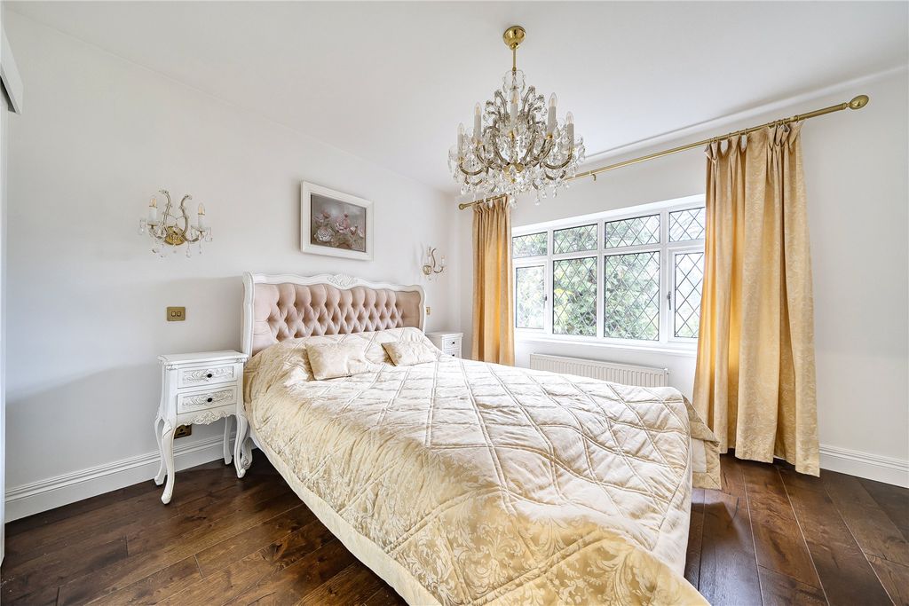 Additional image 9 of 5 bed detached house for saleMarlings Park Avenue, Chislehurst BR7