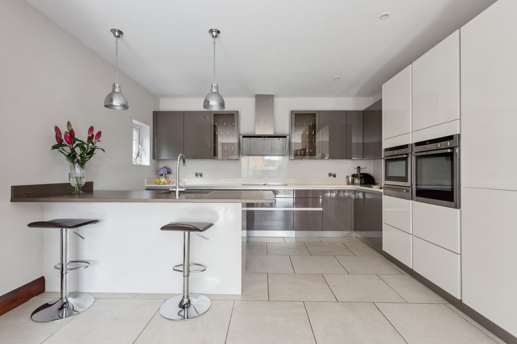 Additional image 4 of 4 bed detached house for saleLowndes Avenue, Chesham, Buckinghamshire HP5