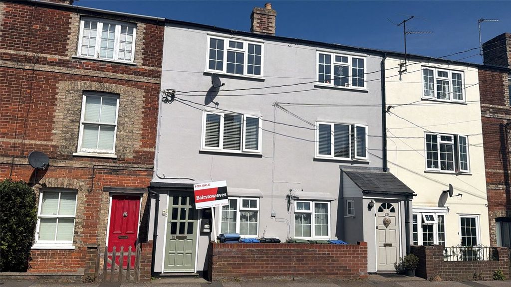 2 bed flat for saleStation Road, Sudbury, Suffolk CO10