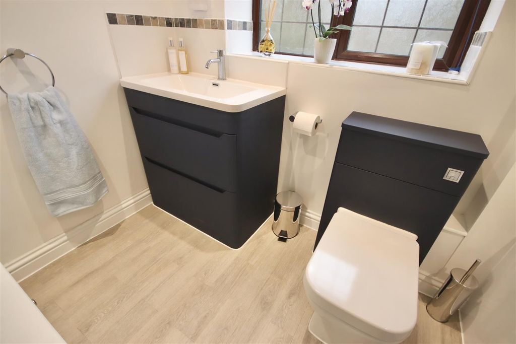 Additional image 24 of 4 bed detached house for saleExeter Close, Chippenham SN14
