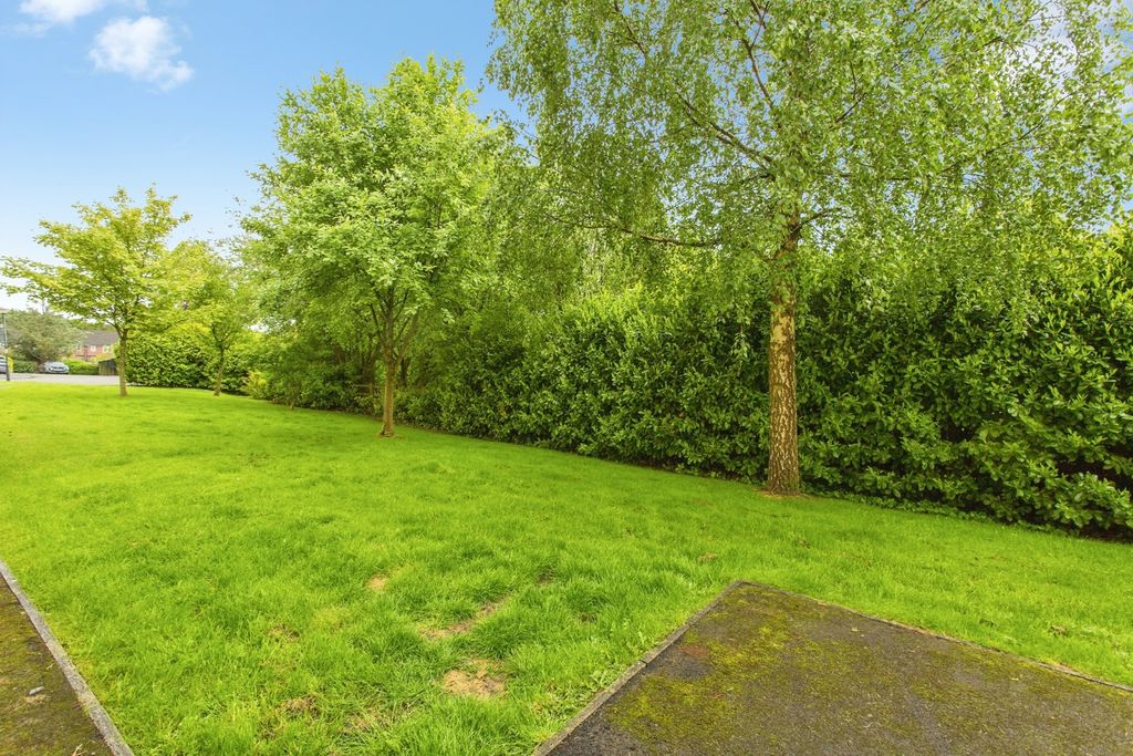 Additional image 7 of 2 bed flat for saleMaple House, Denham Wood Close, Chorley, Lancashire PR7