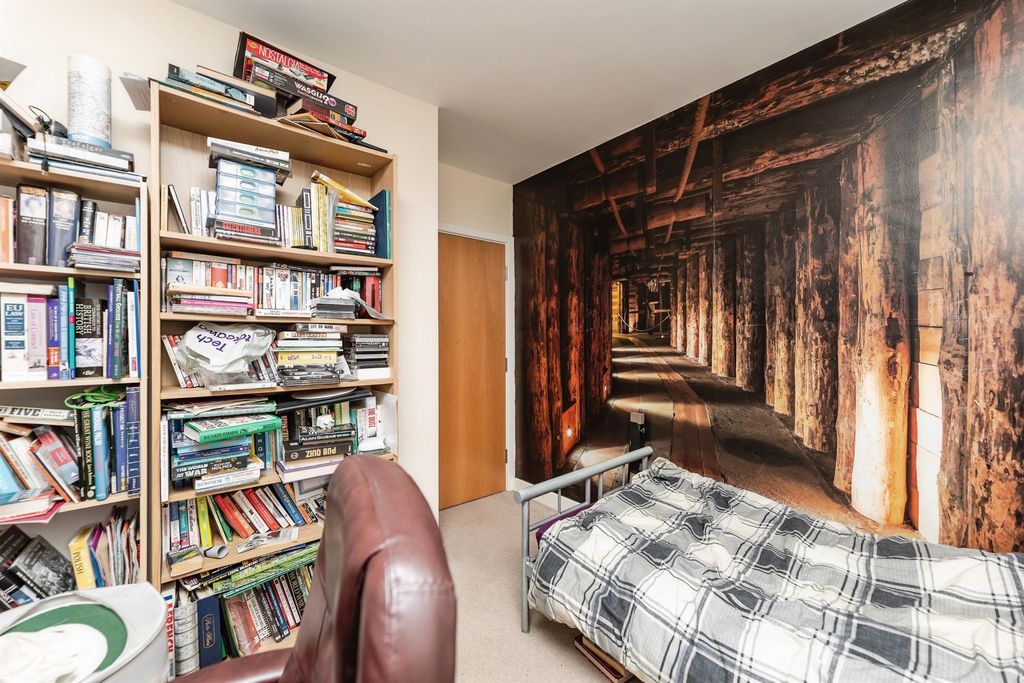Additional image 13 of 2 bed flat for salePriory Chase, Pontefract WF8