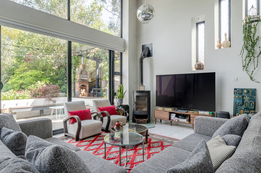 Additional image 10 of 5 bed detached house for saleThe Avenue, Camberley, Surrey GU15