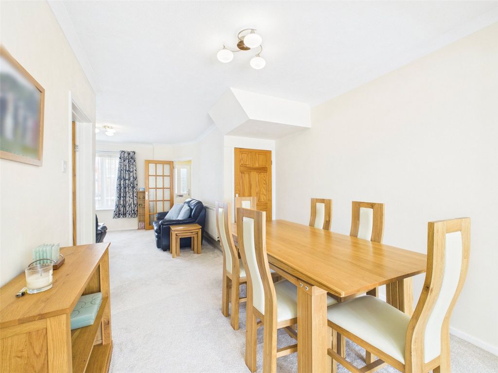 Additional image 10 of 5 bed semi-detached house for saleBeech Road, Chinnor, Oxfordshire OX39