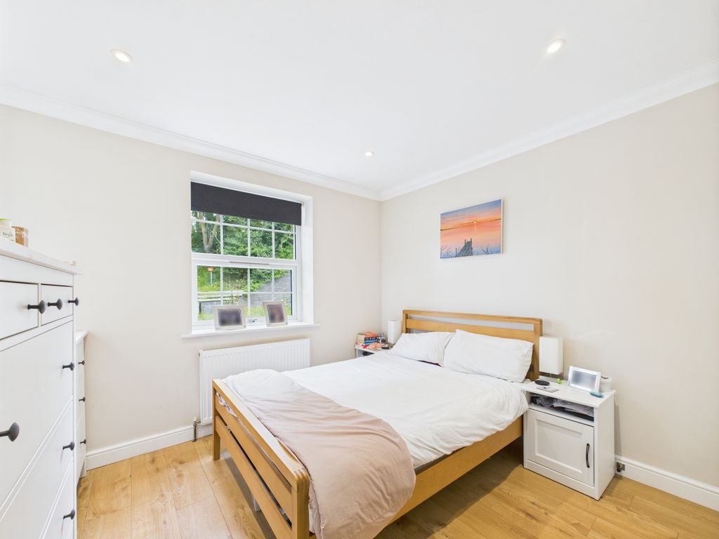 Additional image 4 of 1 bed flat for saleWellington House, Lower Icknield Way, Longwick, Princes Risborough, Buckinghamshire HP27