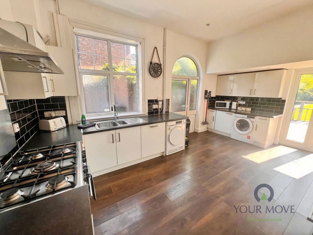 Additional image 8 of 5 bed semi-detached house for saleShobnall Road, Burton-On-Trent, Staffordshire DE14