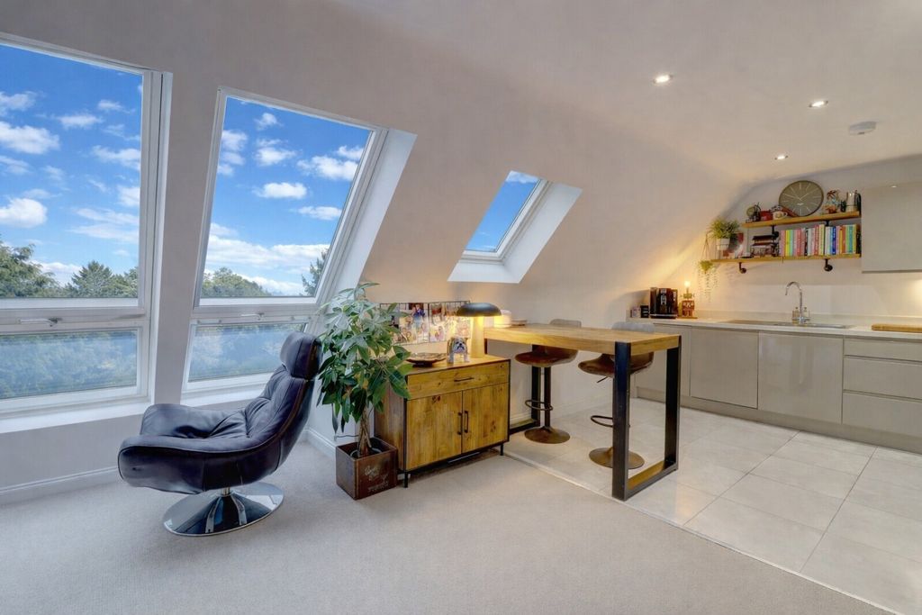 Additional image 6 of 1 bed flat for saleGoodearl Place, Princes Risborough, Buckinghamshire HP27
