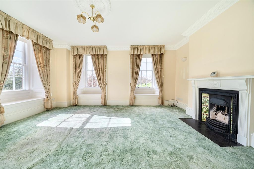 Additional image 6 of 2 bed flat for saleMonkton Park, Chippenham SN15
