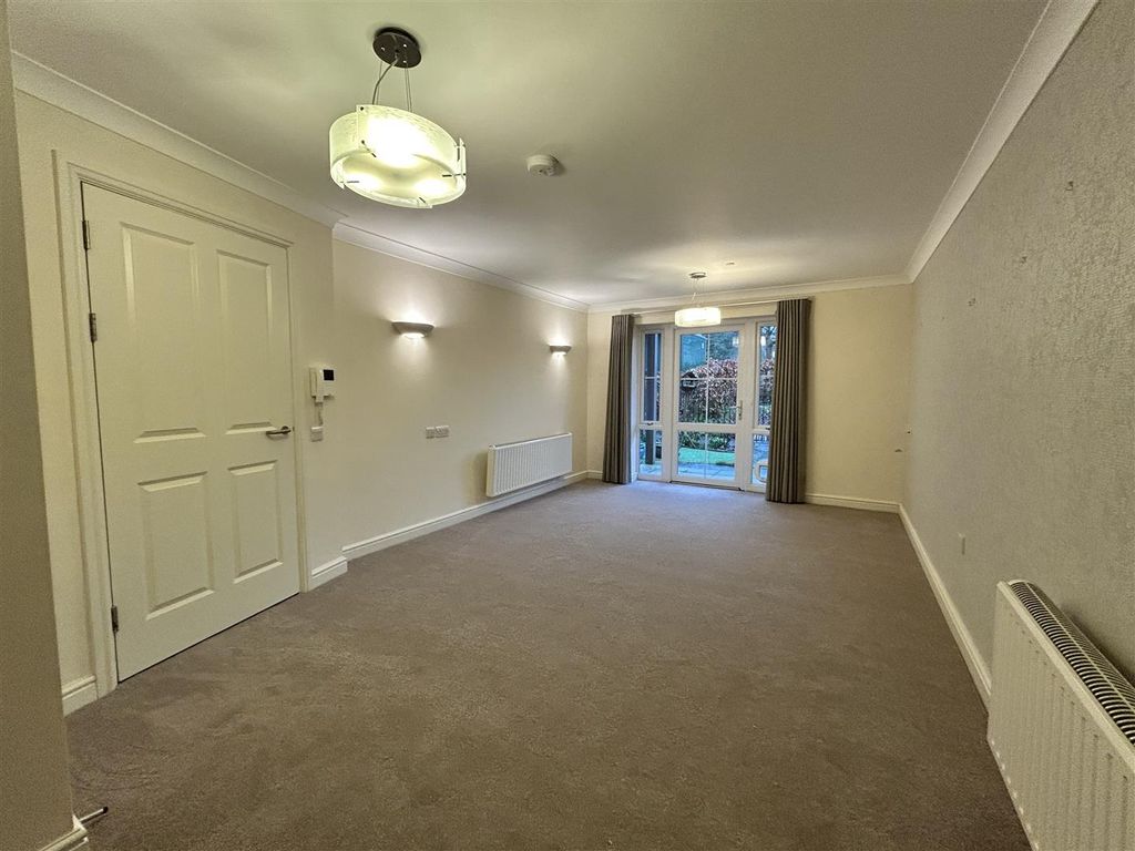 Additional image 6 of 2 bed flat for saleMalmesbury Road, Chippenham SN15
