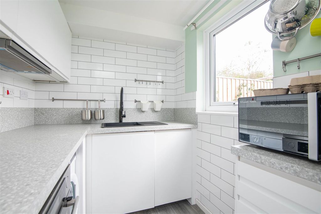 Additional image 3 of 1 bed flat for saleOak Croft, Clayton-Le-Woods, Chorley PR6
